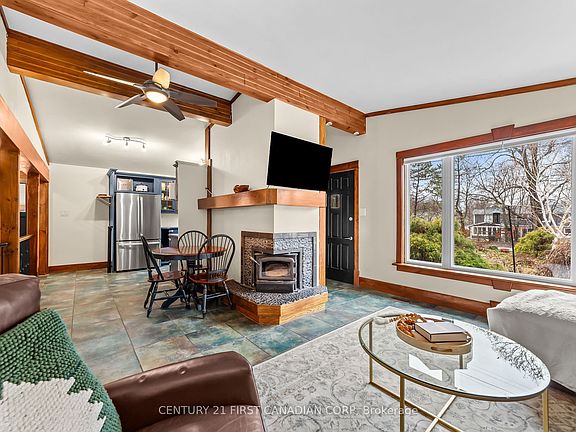 5th image of 381 Hyde Park Rd