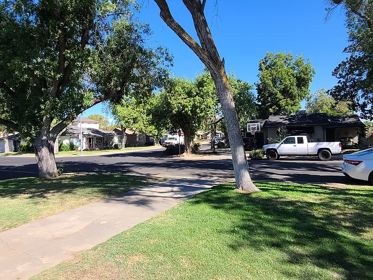 2024 Roble Ave — Photo 6