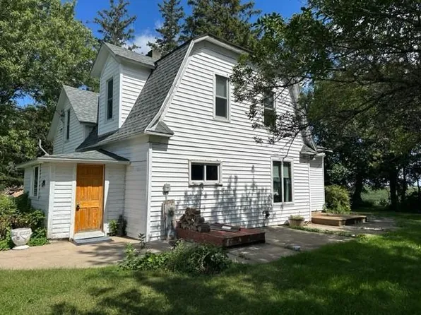 51623 900th St, Windom, MN 56101