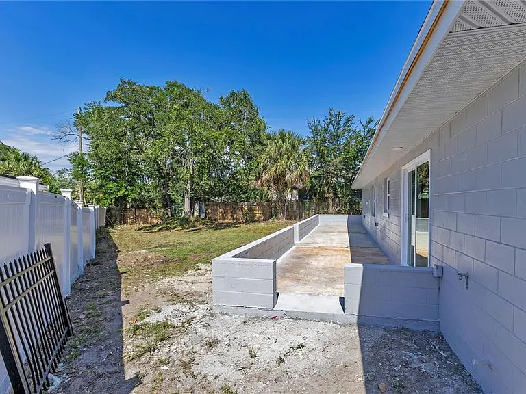 2419 Orange Center Blvd — Photo 27