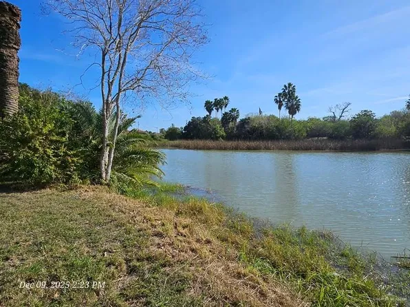 190 Trail Dr, Los Fresnos, TX 78566