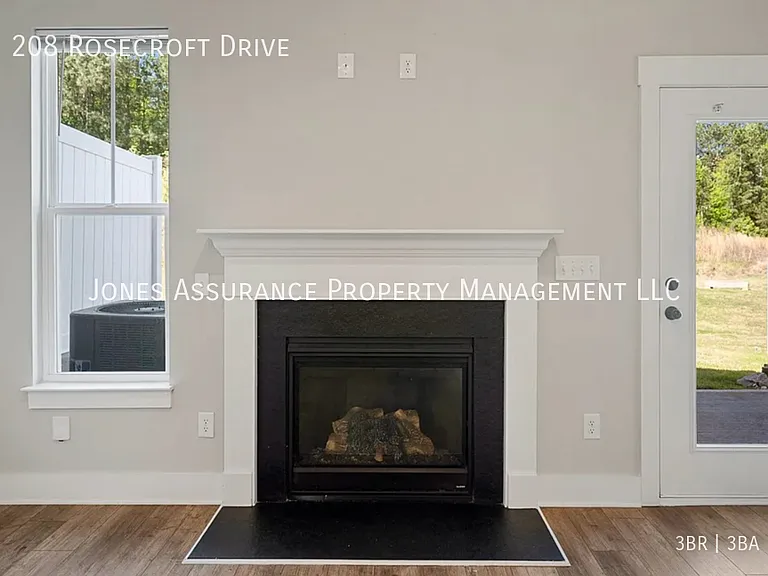 208 Rosecroft Dr — Photo 6