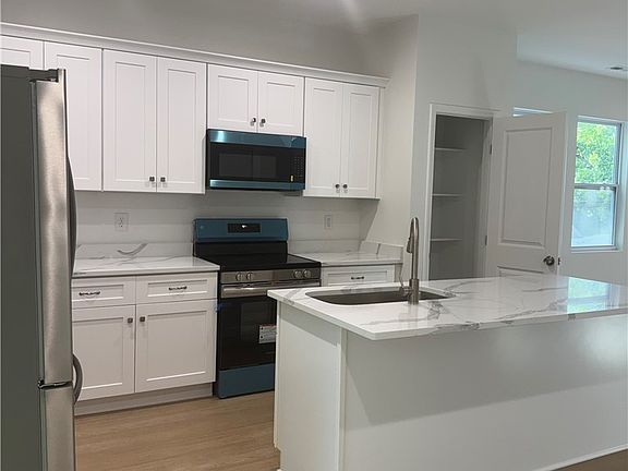 5th image of 307 E East End Ave #A