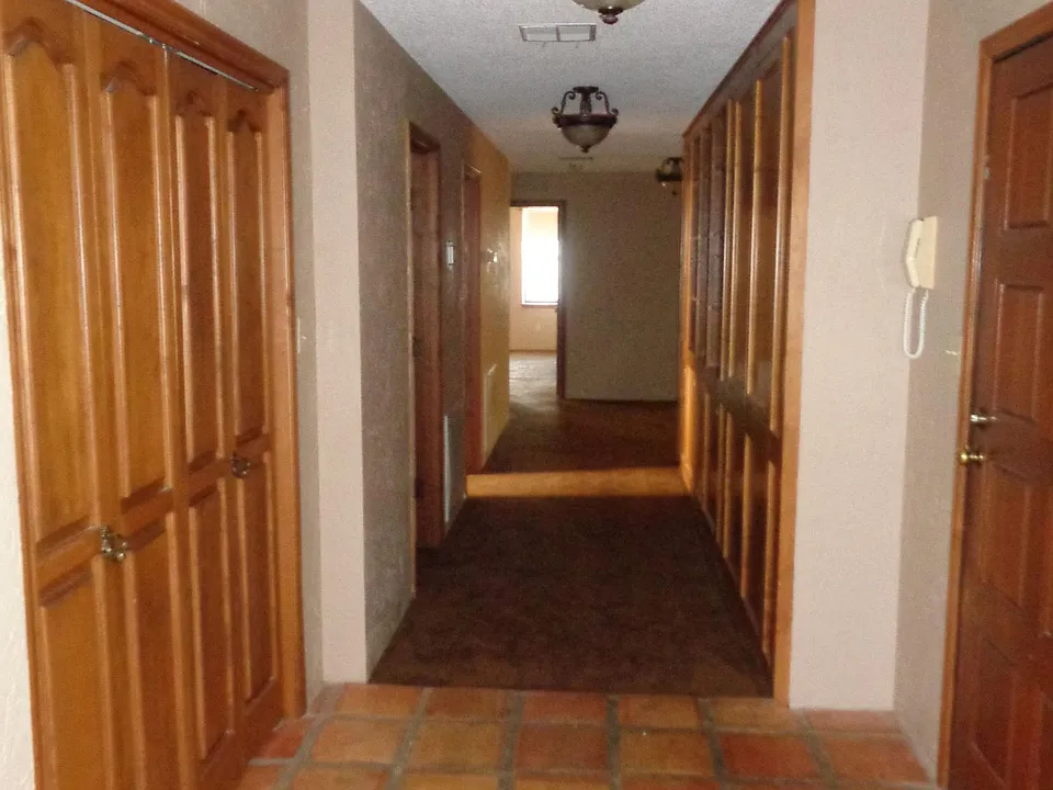 303 N Kansas Ave #201