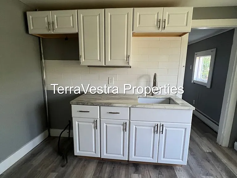138 Denny Ave — Photo 18
