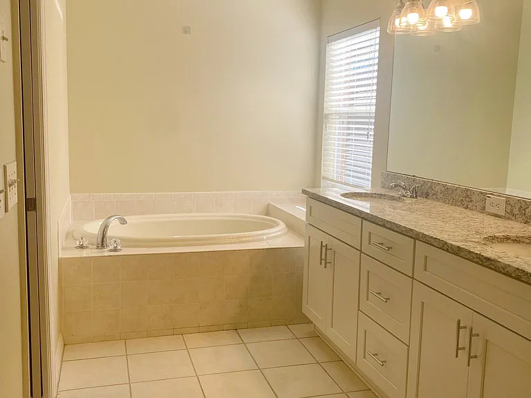 15534 Martinmeadow Dr — Photo 14