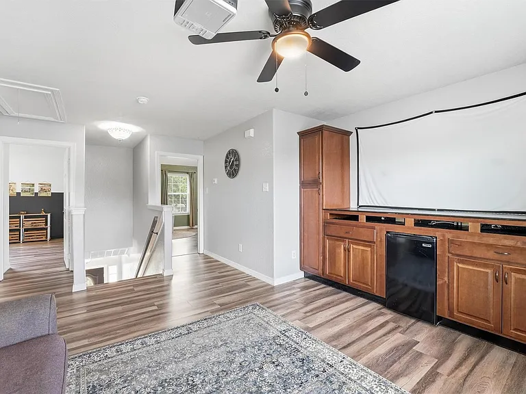 6215 Lake Chase Ct — Photo 14