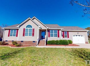 44 Cirrus Dr, Clayton, NC 27520