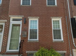 2242 Carpenter St, Philadelphia, PA 19146