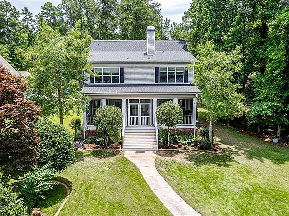 4th image of 2660 Lake Crest Dr