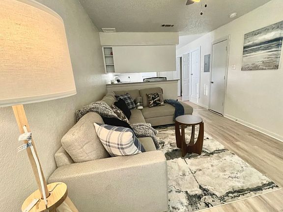 5th image of 4931 Miller Ave