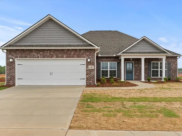 143 Pat Cain Dr, New Market, AL 35761