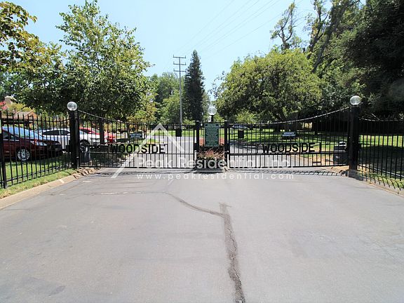 2nd image of 2262 Woodside Ln Unit 6