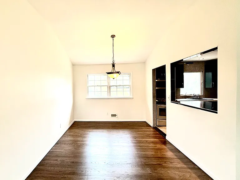 13 Poplar Pl — Photo 4