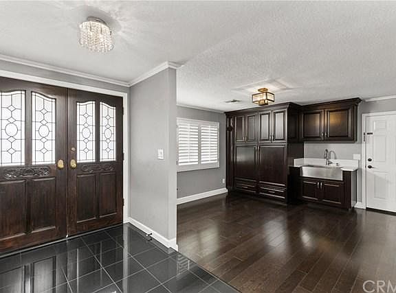 5th image of 215 Circledell Dr