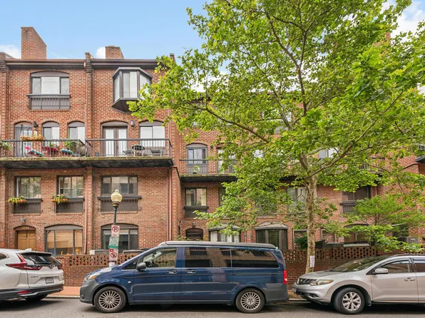 3246 Grace St NW, Washington, DC 20007