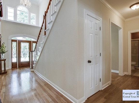3rd image of 177 Chelsea St