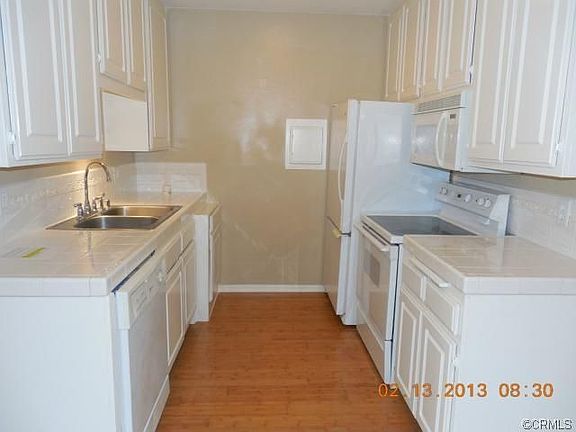3rd image of 1707 Pacific Coast Hwy Unit 405