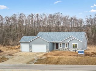 3286 W Prairie Grove Ln, Beloit, WI 53511