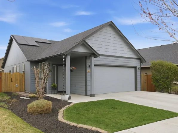 3559 SW Pumice Pl, Redmond, OR 97756