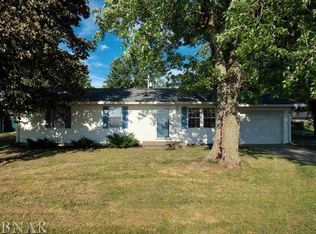 102 Valerie Ln, Wapella, IL 61777