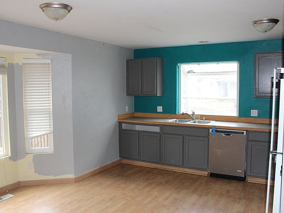 3rd image of 7423 202nd Street Ct E
