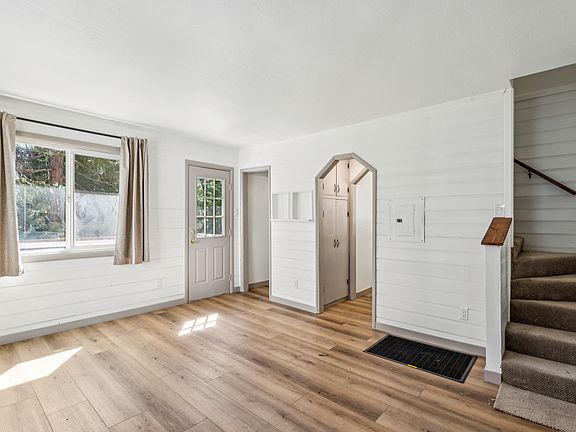 5th image of 28880 Cedar Dr