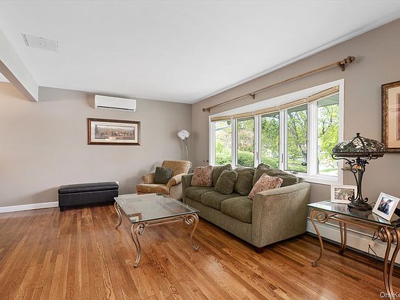 3rd image of 25 Fisher Road