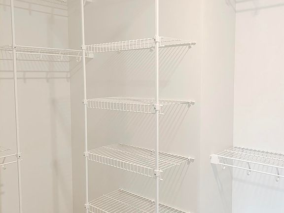 4th image of 928 Bellview Meadow Dr SW #21