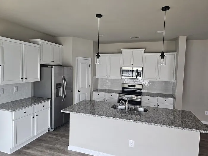 4220 Stoneygreen Ln — Photo 7