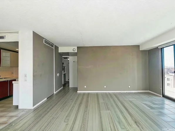 700 Richards St APT 1104, Honolulu, HI 96813