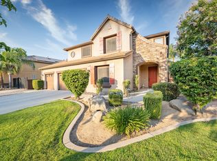 2421 Greenfield Ave, Clovis, CA 93611