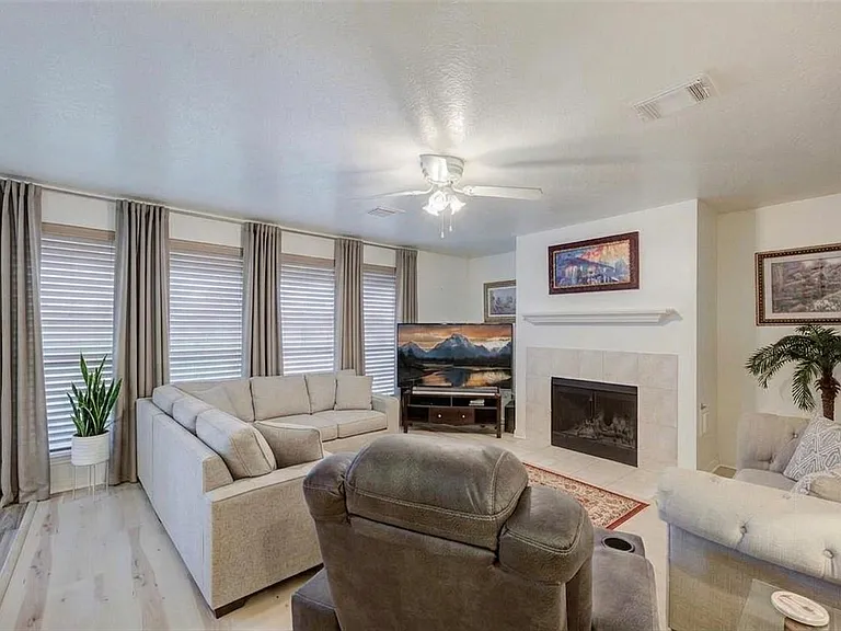 17015 Maricella Cir — Photo 5