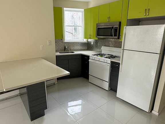 5th image of 318 Ditmas Ave #F