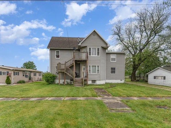 214 N Cedar St, Gardner, IL 60424