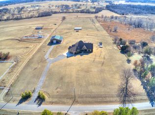 3315 W Idaho Ave, Chickasha, OK 73018