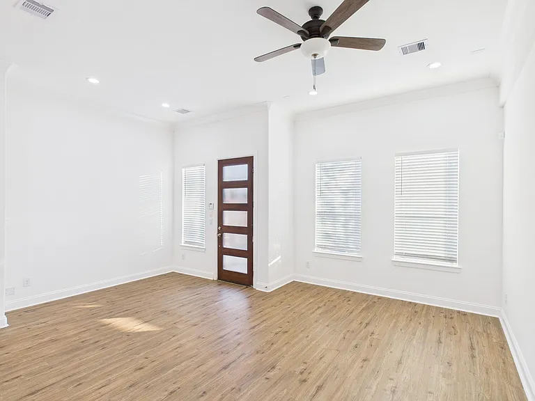 4619 Stassen St #B — Photo 4