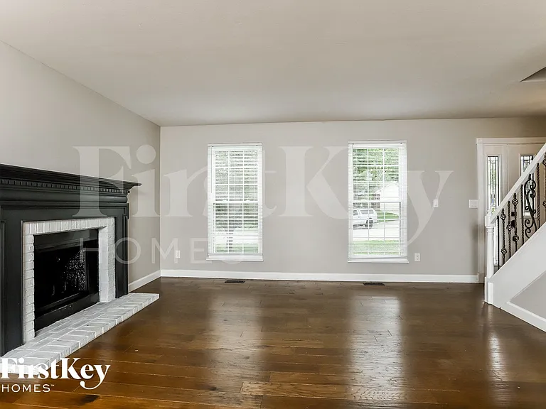 4 Winslow Ct — Photo 3