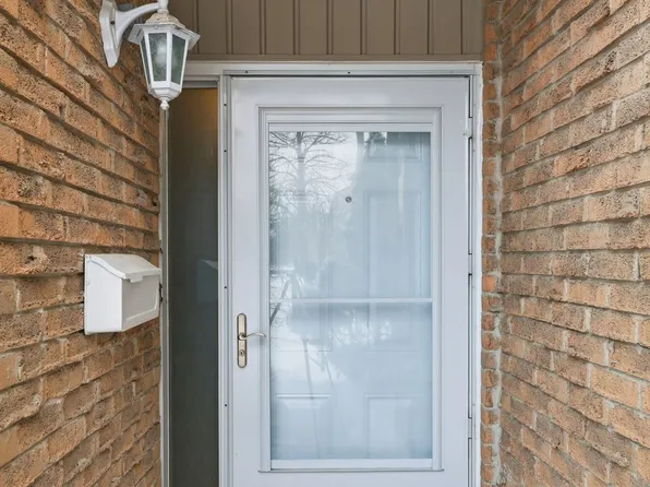 159 Sandringham Cres #118, London, ON N6C 5A9