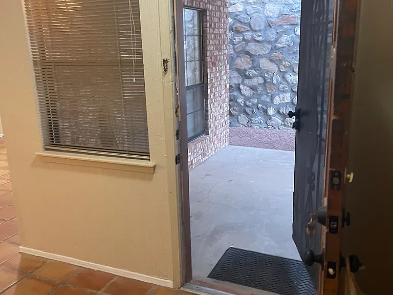 5757 Lawndale Dr #B — Photo 19