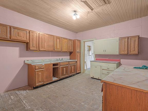 4th image of 1014 Market St