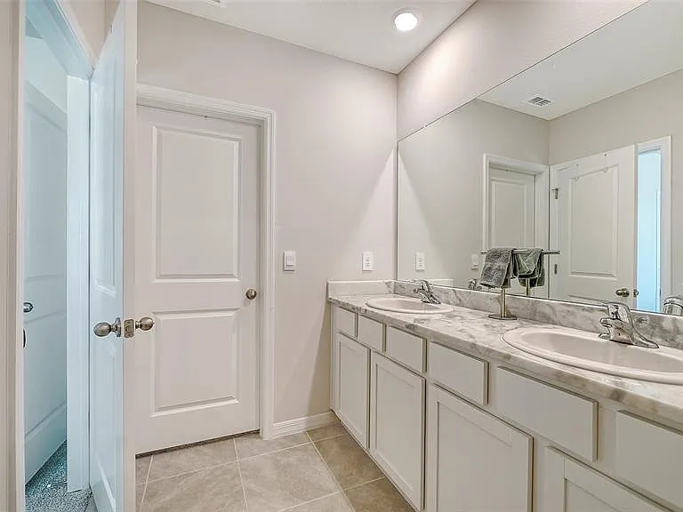 17624 Crescent Moon Loop — Photo 30