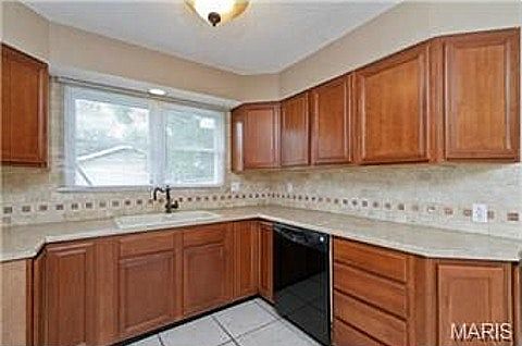 5th image of 13200 Damask Ct