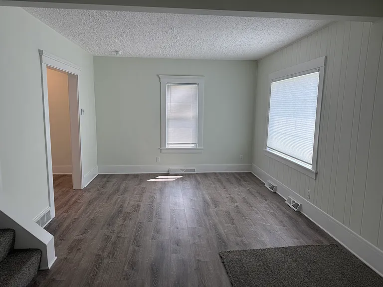 425 Cuyahoga St — Photo 5