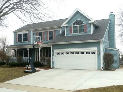 885 New Britton Rd, Carol Stream, IL, 60188