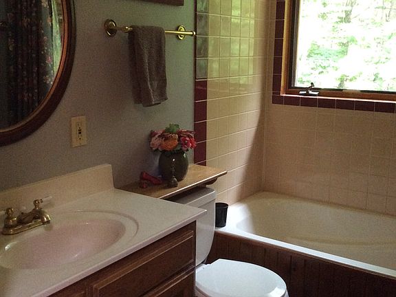 2nd image of 5383 Erdmann Dr