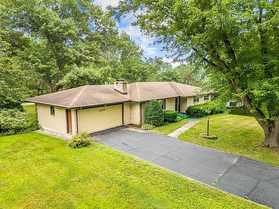 2nd image of 4367 Shorewood Dr