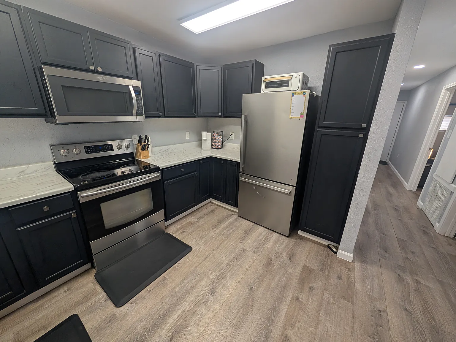 4 bed, 1384 sqft, $3,200 — Photo 3