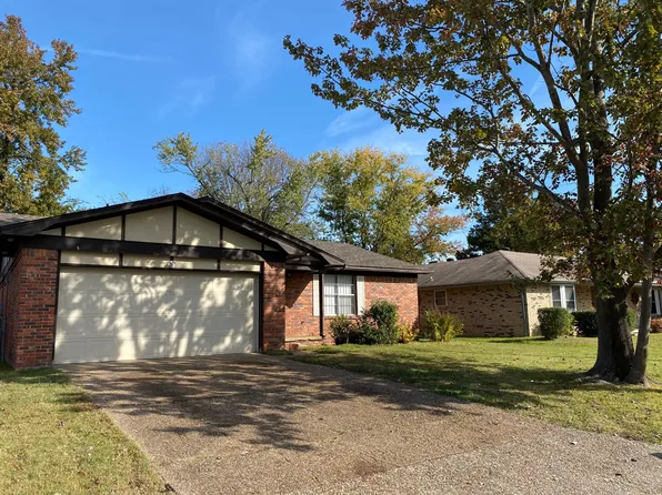 9309 Fresno St, Fort Smith, AR 72903