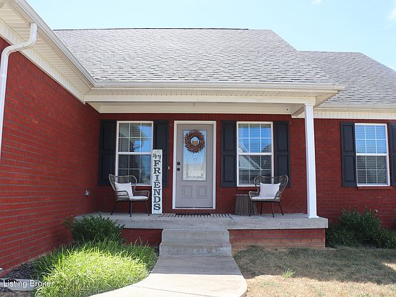3rd image of 121 Elder Glen Ct